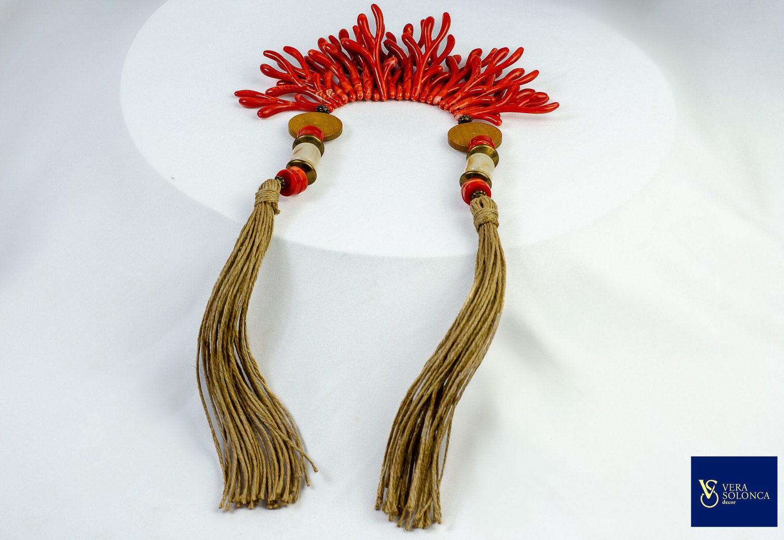 Colar de mesa estilo cocar